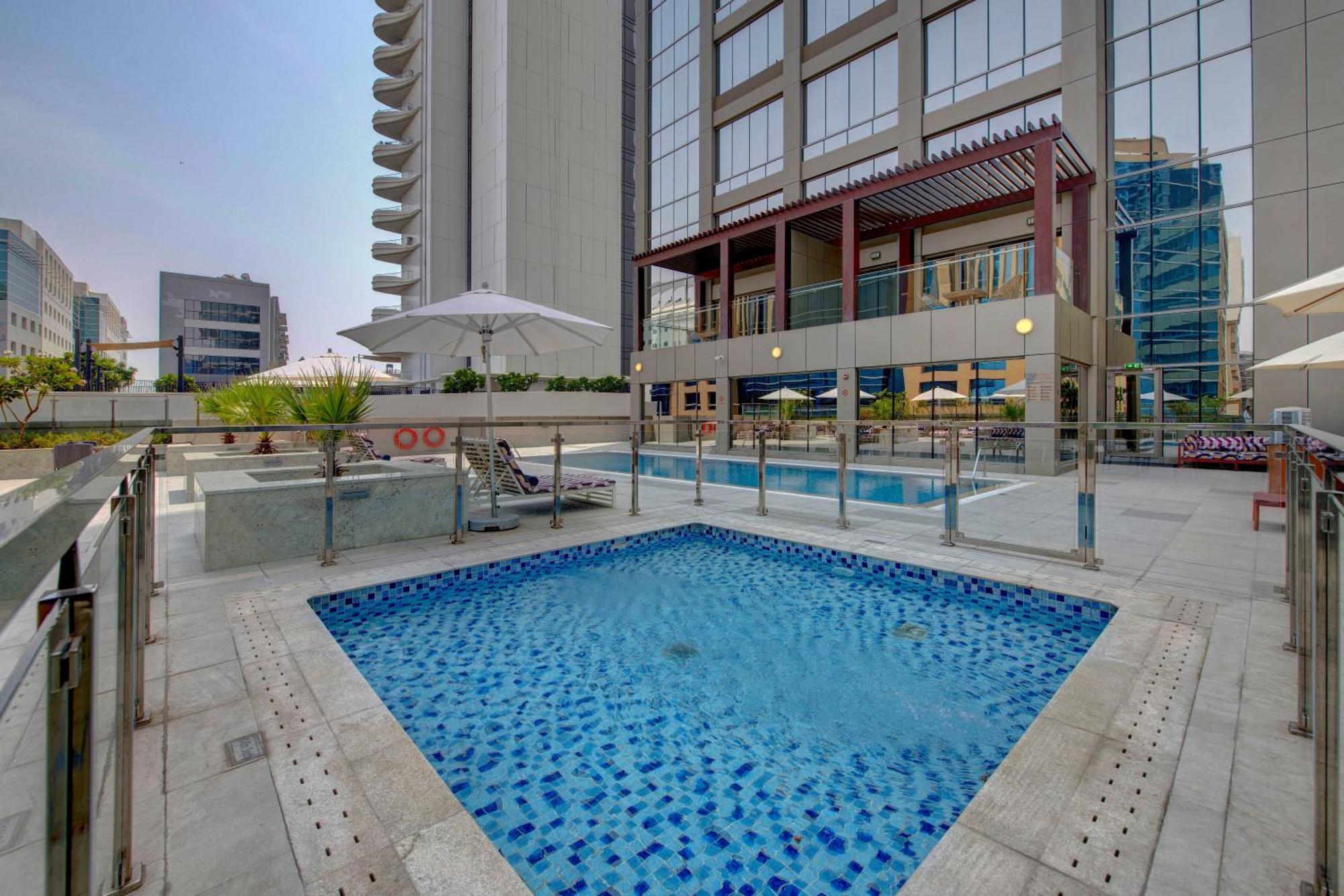 Suha Mina Rashid Hotel Apartments Dubai Buitenkant foto